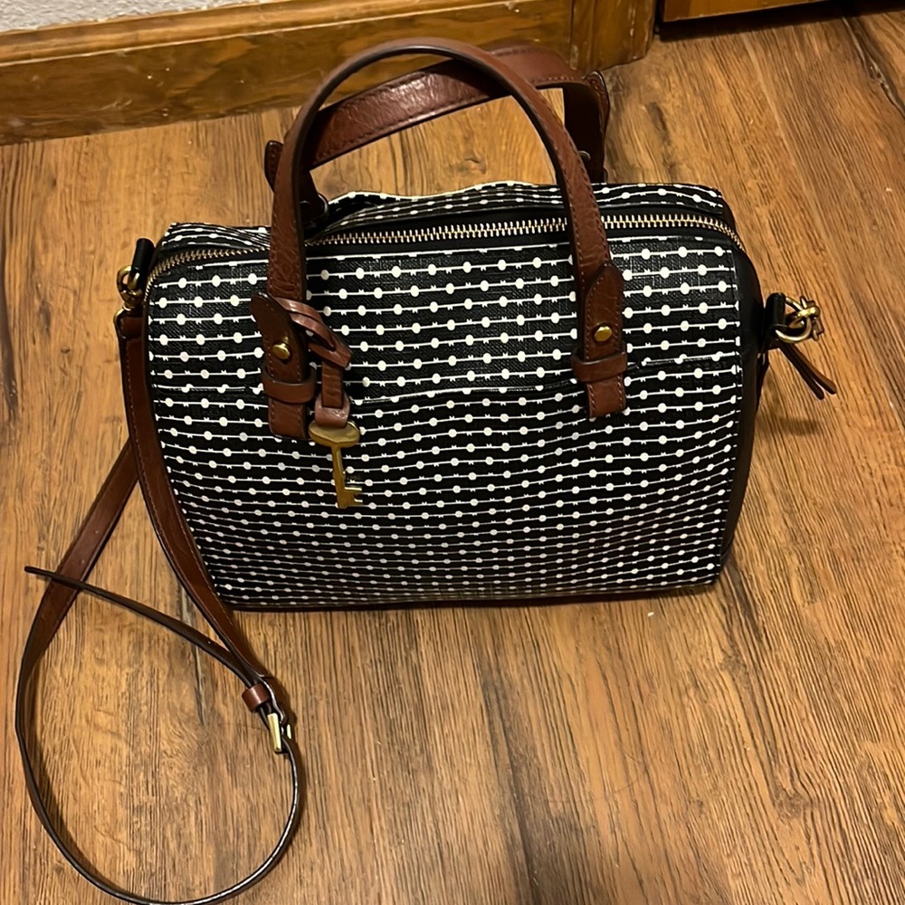 Fossil handbag